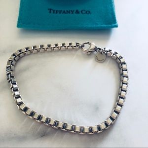 Tiffany & Co Venetian Link Bracelet 💎💕 Like New!